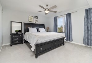 4 bedrooms, iron/ironing board, WiFi, bed sheets