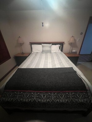 2 bedrooms, WiFi, bed sheets