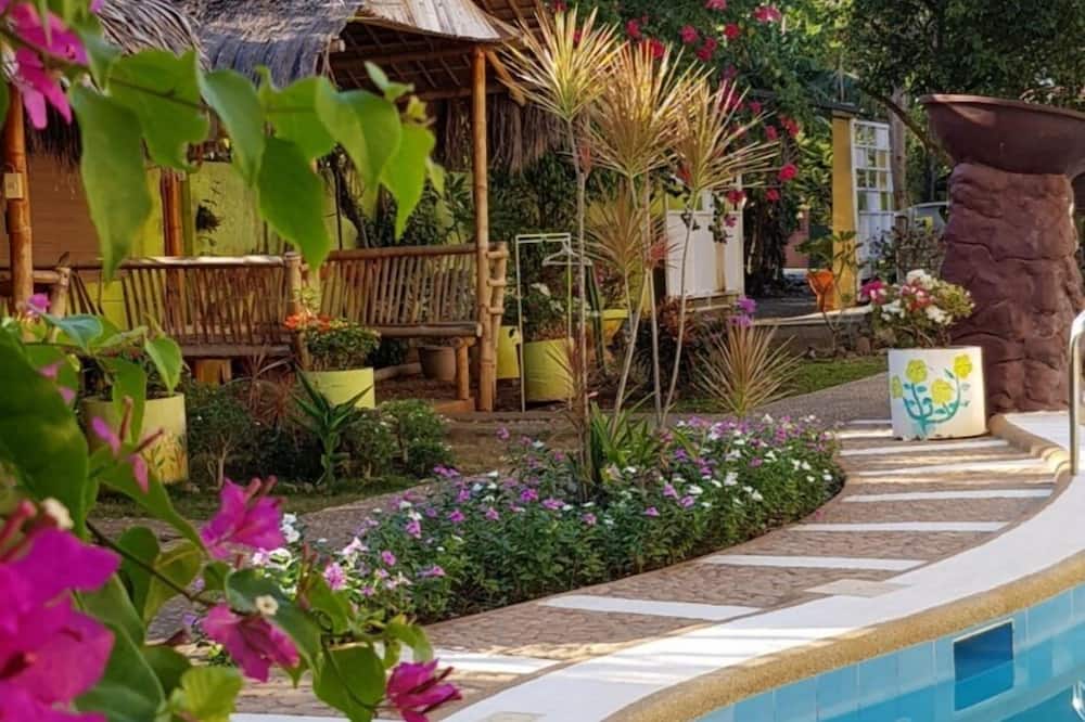 Hanbee's Flower Garden Resort