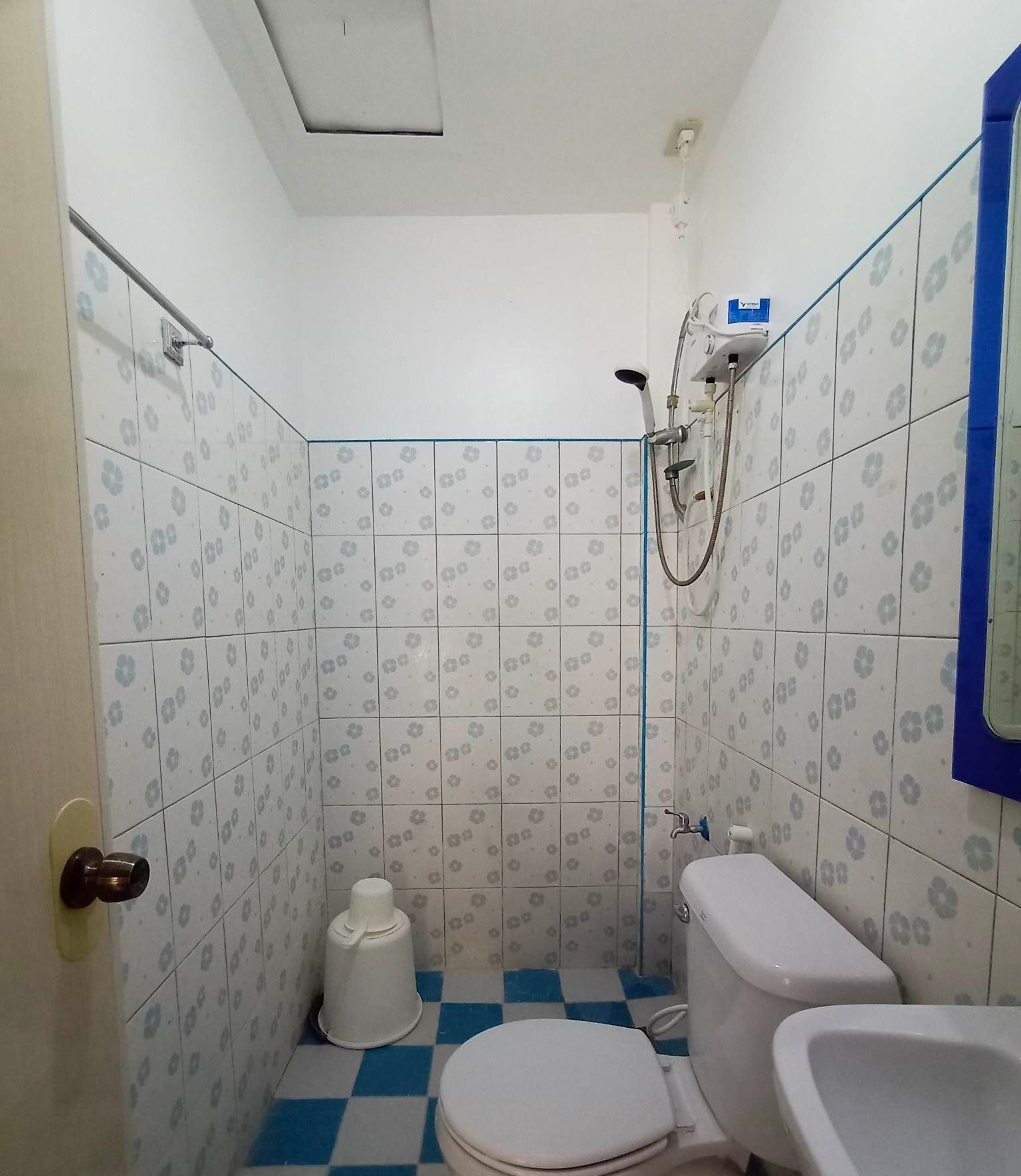 Ducha, toallas, jabón