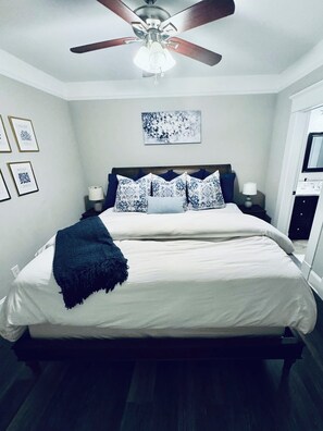 1 chambre, fer et planche à repasser, Wi-Fi gratuit, draps fournis