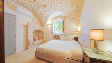 4 chambres, fer et planche Ă repasser, Wi-Fi, draps fournis