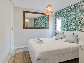 1 bedroom, iron/ironing board, WiFi, bed sheets - Appartement des Trésoriers - Welkeys (Montpellier)