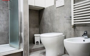 Doccia, bidet
