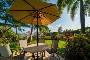Outdoor dining - New and Modern Villa with Private Poool - Sugar Cane Ridge 3 (Westmoreland)