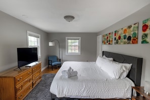 2 habitaciones, escritorio, tabla de planchar con plancha y wifi gratis