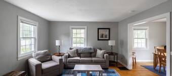 King Bed! Cozy Home Minutes from Broad Ripple Ave