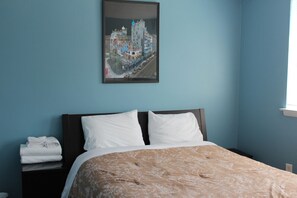 3 bedrooms, iron/ironing board, free WiFi, bed sheets