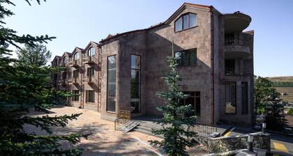 Alpina Hotel