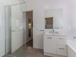 Shower, towels