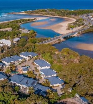 Exterior - Hastings Cove - 2 Bedroom Upstairs Garden Apartment! (Tweed)