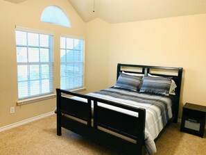 6 bedrooms, iron/ironing board, free WiFi, bed sheets