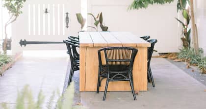 Sonoma Retro '49 restored cottage offers wine country luxe and ideal convenience