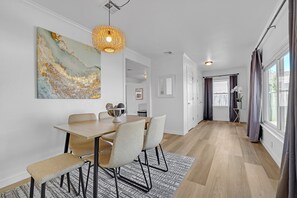 Dining - Charming Midtown Tulsa Home Steps From Expo Square. (Tulsa)