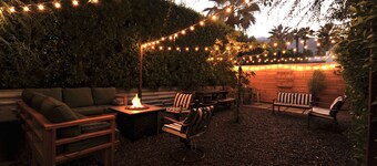 PALM SPRINGS MOVIE COLONY STUDIO APARTMENT