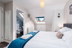 3 soverom, strykejern/-brett, wi-fi og sengetøy