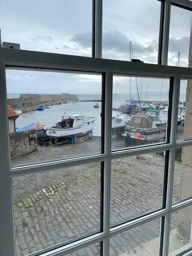 Superb One Bedroom Getaway in Dysart Kirkcaldy