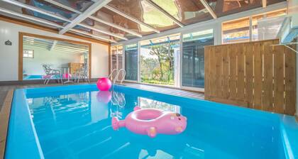 Gyepngju Camino Pool Villa