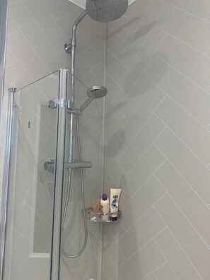 Kostenlose Toilettenartikel, Haartrockner