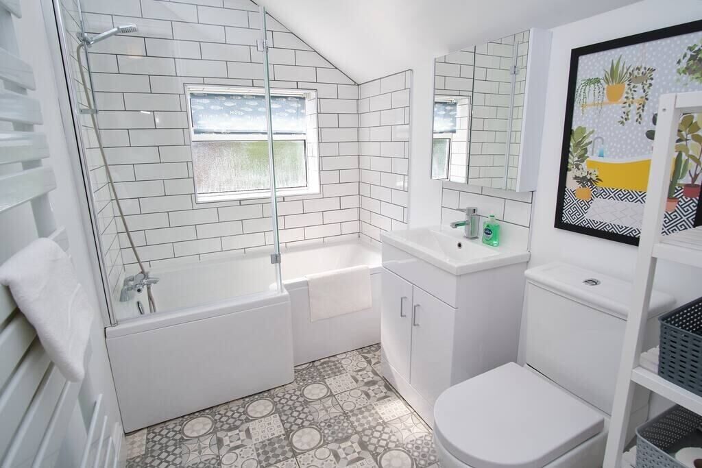 Free toiletries, hair dryer