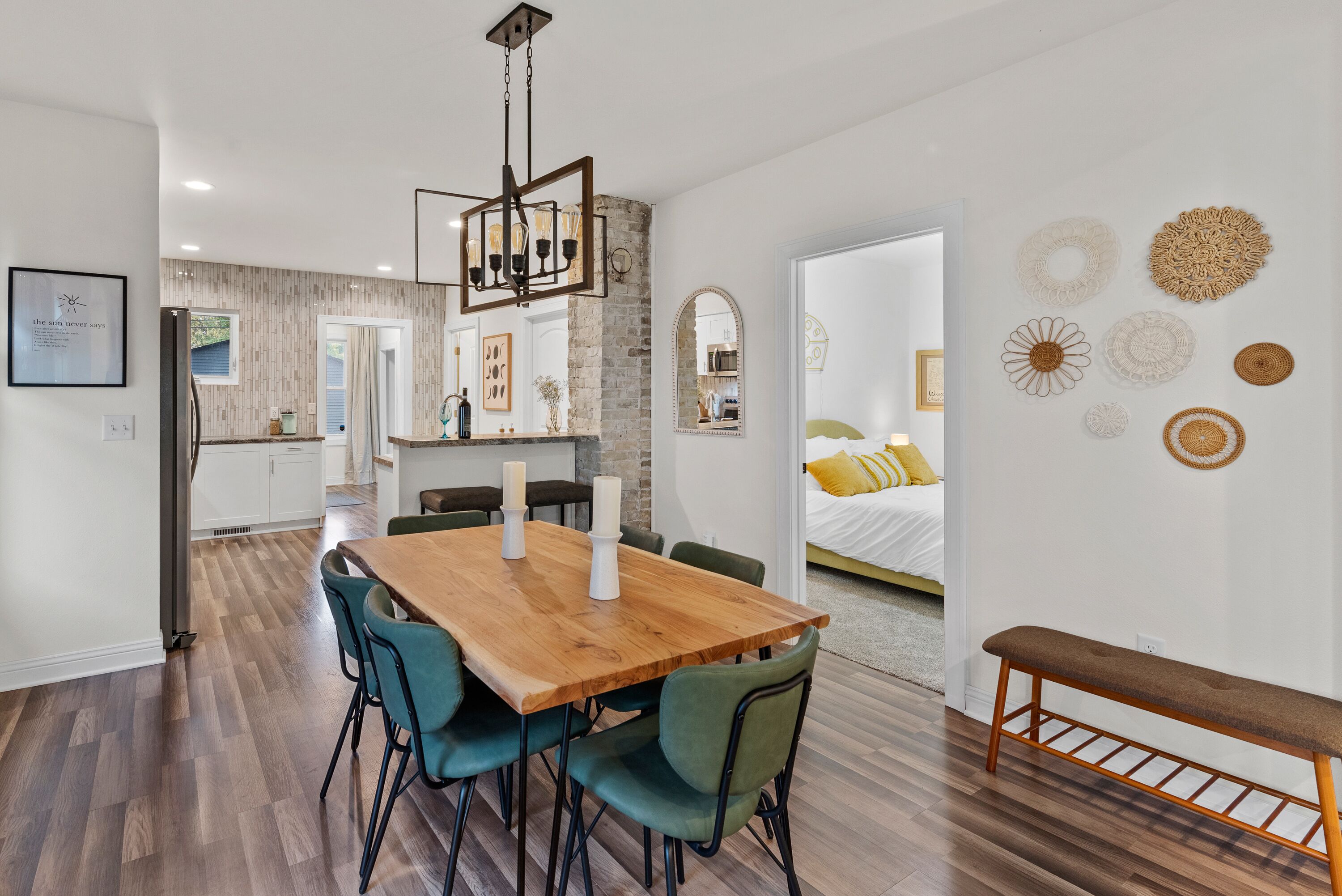 3 Schlafzimmer, Schreibtisch, Bügeleisen/Bügelbrett, WLAN