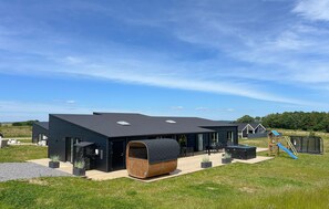 Exterior - Beautiful home in Børkop with kitchen (Børkop)