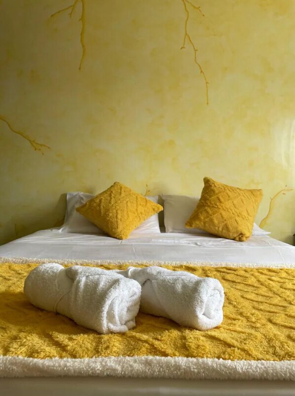 1 bedroom, free WiFi, bed sheets