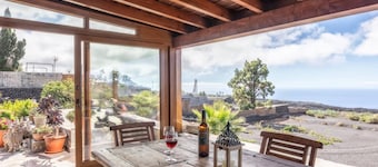 Casa Pedrito by Huskalia