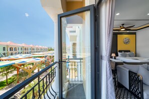 Front of property - Le Palmier Phu Quoc Hotel (Phu Quoc)