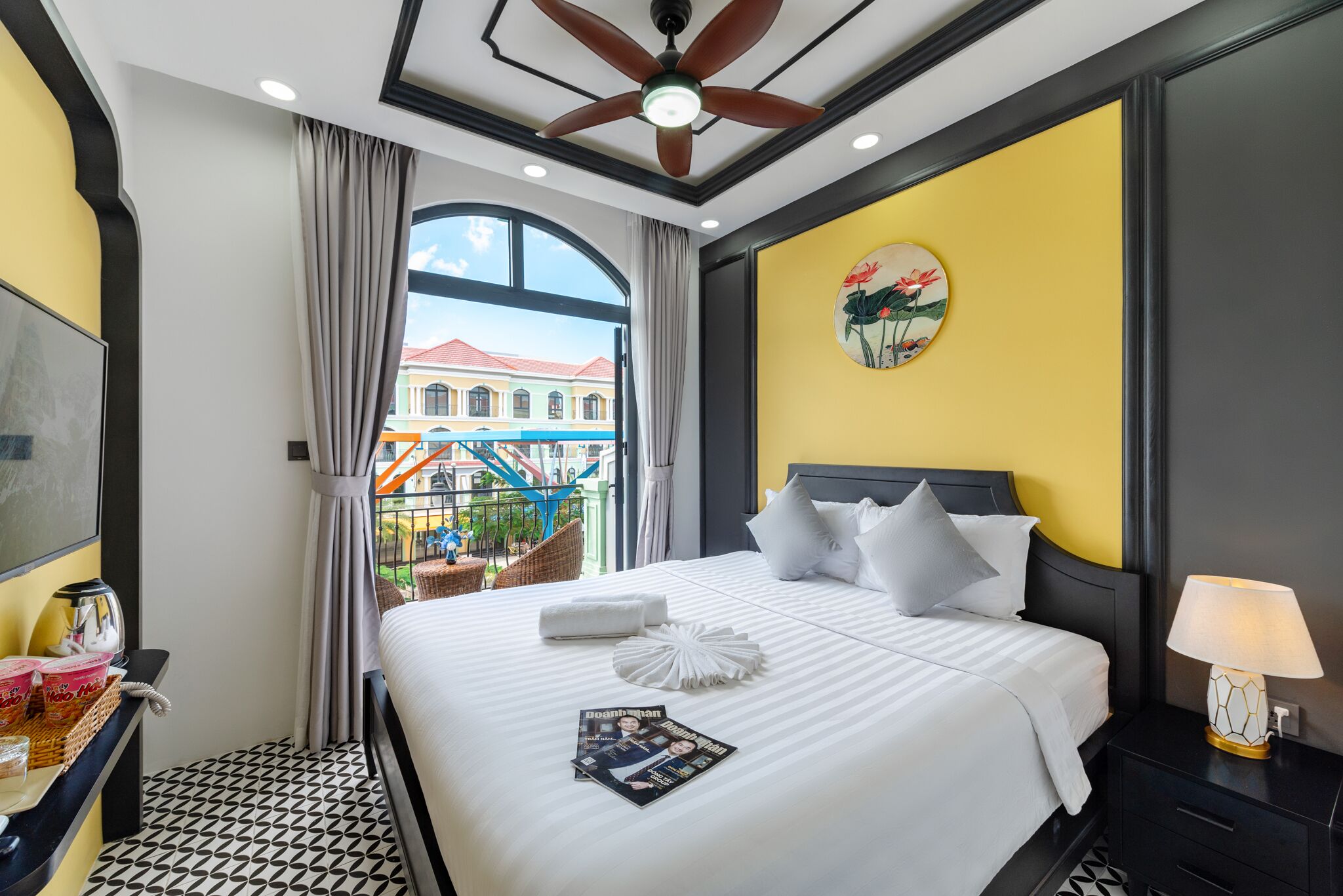 Deluxe Double Room | Premium bedding, pillowtop beds, minibar, desk