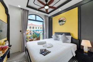 Quarto casal luxo | Roupas de cama premium, camas com colchões pillow-top, frigobar