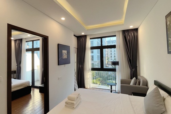 Family Suite | Premium bedding, pillowtop beds, minibar, desk