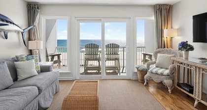 Blue Marlin by AvantStay | Beachfront w/ Views, Pool Access, Beach Chairs