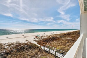 On the beach - Gulf-front Condo • Shared Pool + Private Balcony + Beach Access | Blue Marlin (Panama City Beach)