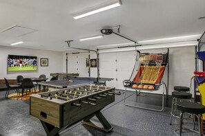 غرفة الألعاب