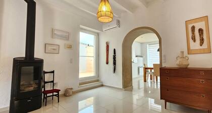 Town house EL CASTELL in the centre of Els Poblets