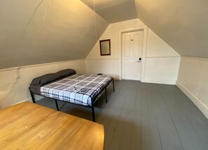 Room - BudgetStay Rentals Private Room (Milwaukee)