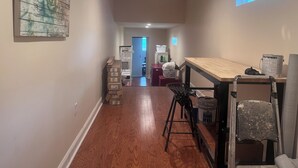 Interior - Cozy Studio Bungalow Minutes from TRILLITH STUDIOS & Piedmont Hospital (Fayetteville)