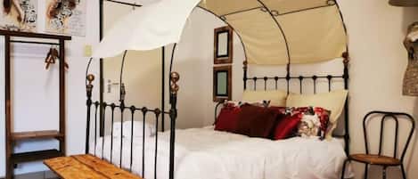 1 habitación, wifi y ropa de cama
