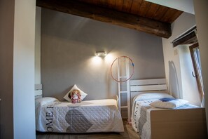 5 室のベッドルーム、アイロン / アイロン台、WiFi