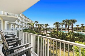 Property grounds - The Crescent 111 (Destin)