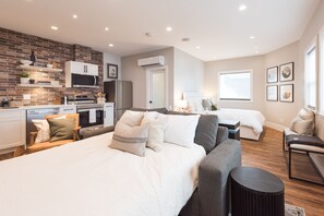 1 chambre, bureau, fer et planche à repasser, Wi-Fi gratuit