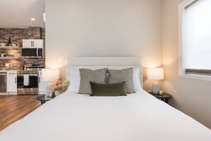1 dormitorio, escritorio, tabla de planchar con plancha y wifi gratis
