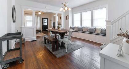Historic Pet-Friendly Home in Downtown