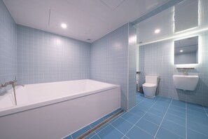 YOGA (SUPER DELUXE - Sauna) | Baño | Secadora de cabello, batas, pantuflas, jabón 