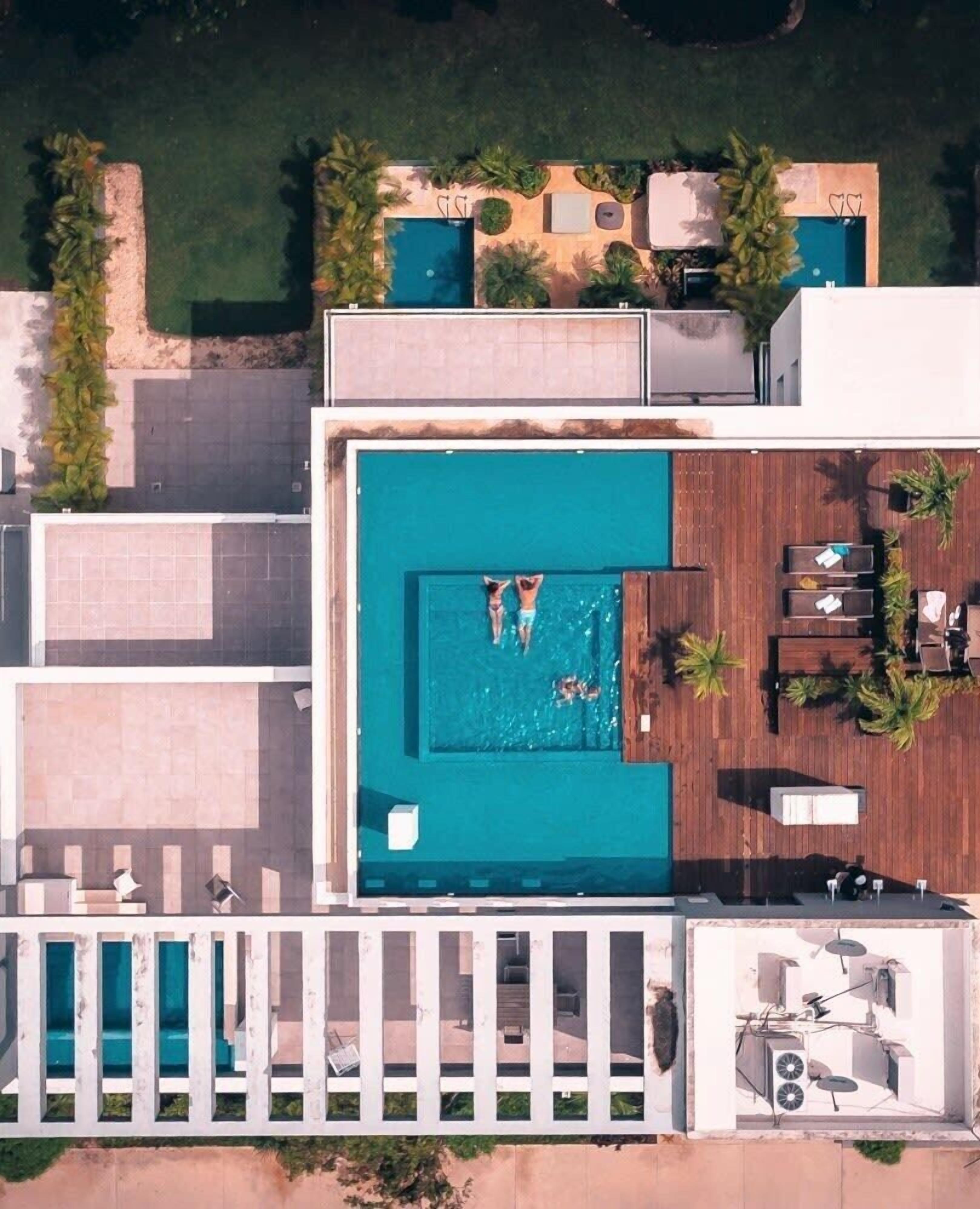 You'll have an awesome vacation at Nick Price!
