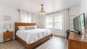 3 chambres, fer et planche à repasser, lit parapluie, Wi-Fi gratuit