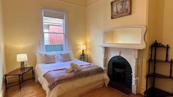 4 dormitorios, tabla de planchar con plancha, wifi y ropa de cama
