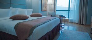 Deluxe kamer, 1 twee- of 2 eenpersoonsbedden | Een kluis op de kamer, individueel gedecoreerd, individueel gemeubileerd