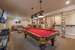 Games room - Walk to Ski Resort: Mtn-View Cabin w/ Hot Tub! (Big Bear Lake)